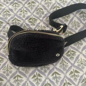 lululemon athletica Black Sherpa Crossbody Bag